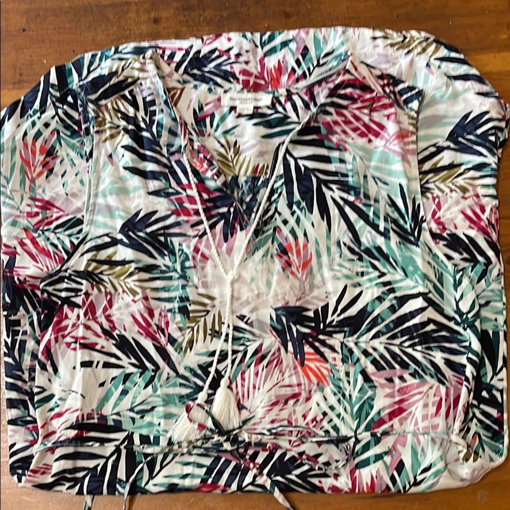 beachlunchlounge Multicolor Leaf Pattern Top